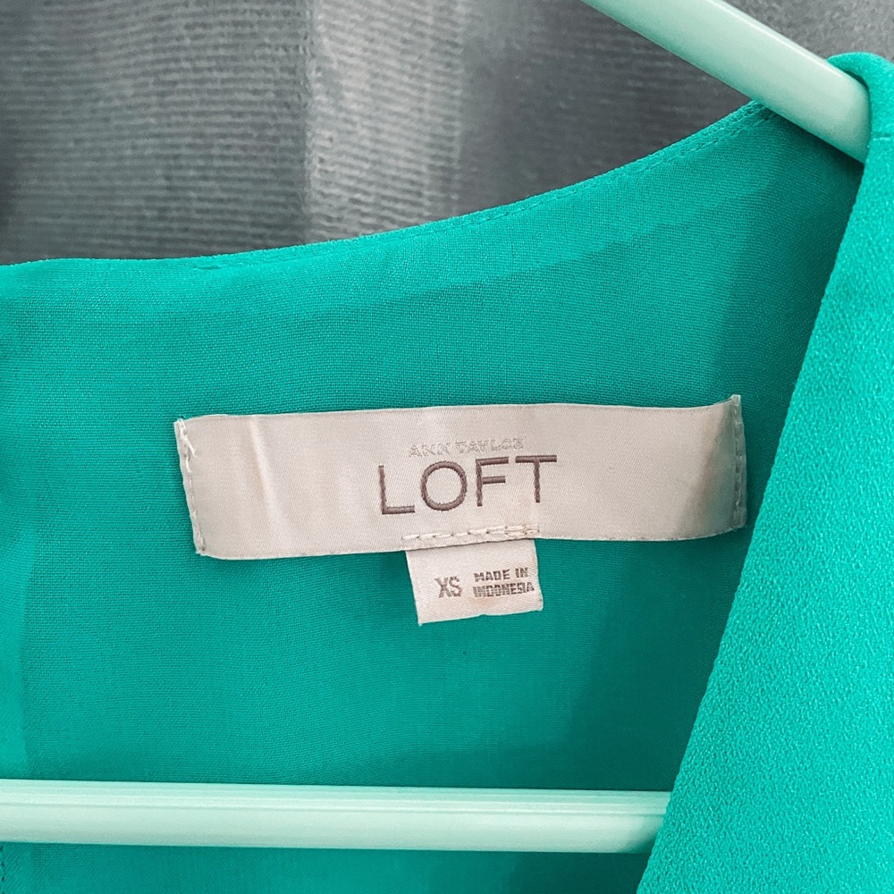 Loft tank top - Picture 2 of 2